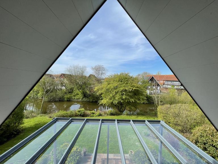 Ausblick aus Schlafzimmer im OG